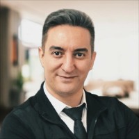 Ali Es'haghi