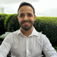 André Bayona Terriaga Leão