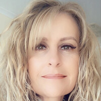 Lisa Lewin