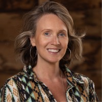 Victoria Holmes