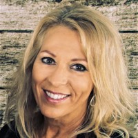 Lisa Duckworth