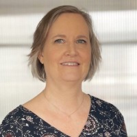 Stacey Burzumato, Ea