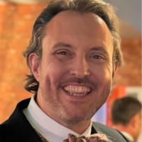 Dr. James Kerr