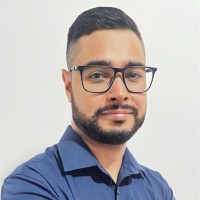 Jhonatan B.