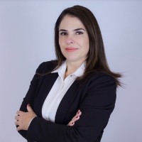Renata M Bueno
