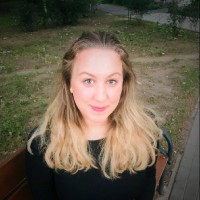 Eszter Váradi