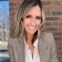 Bobbi Mickelson, AIC-M