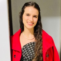 Fabiana F. Bomente