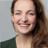 Dr. Josefine Koebe