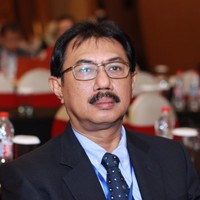 Yan Herry MD