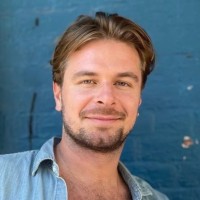 Erik Cross