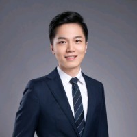 李泽彬