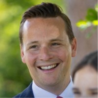 Michael Matthews Cmgr Med