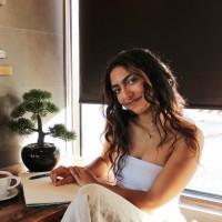 Roya Vaziri