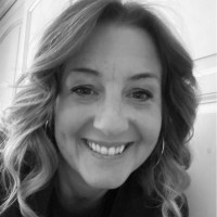 Nikki Theakston