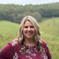 Ashley Hubbard, Aai