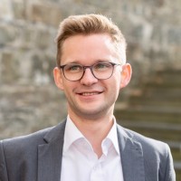 Dr. Max Schüssler