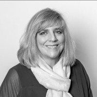 Lynda Huxham