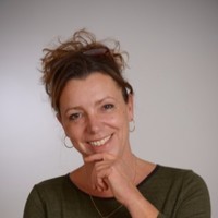 Suzanne Koster