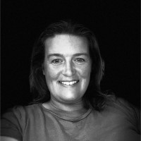 Claire Bennett (Barclay)