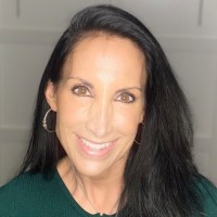 Lisa Grey