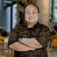 Adek Sudarmono