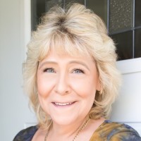 Tina Dubois