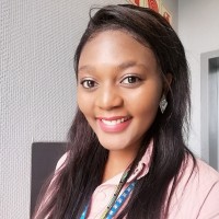 Noluthando Mdlankomo