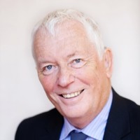Dr  Max Coates