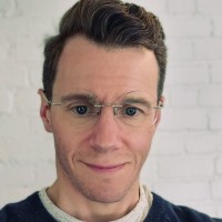 Tom Howell