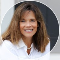 'Lisa Nelligan
