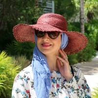 Samia B.