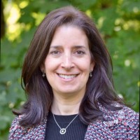 Laura Feuer Nelson, Cfa
