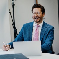 Dr. Herwin Henseler