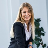 Julia Hahn