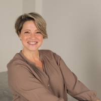 Laurie MacKenzie