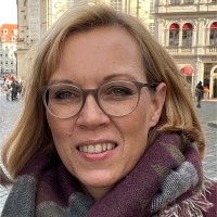 Dr. Yvonne Rommé