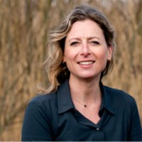 Esther Van Lunteren