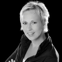 Aniek Nijhuis