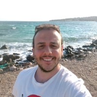 Emre Akbaş