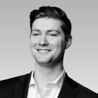 Nick Dooley, Cfa