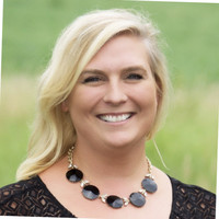 Kristi Graves (Ed.D.)