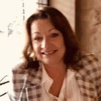 Michelle Dennis