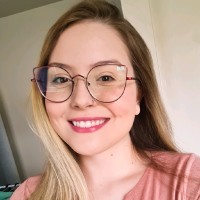 Maria Eduarda Camargo