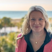 Tara Gaschler Salinas