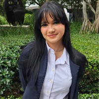 Stephanie De La Paz