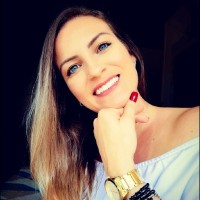 Suzane Fenali Uggioni