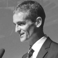 Prof. Dr. Raphael Breidenbach