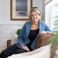 Ali White