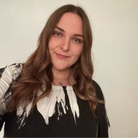 Laura Snape